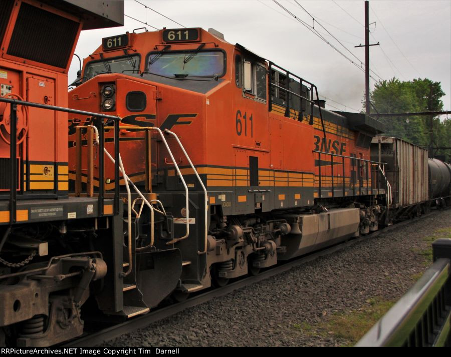 BNSF 611 on K144